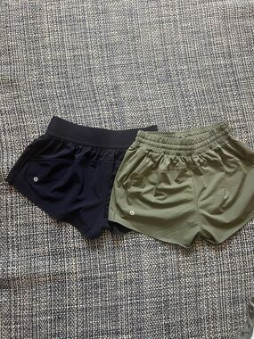 lululemon athletica Women's Athletic Shorts - Black and Olive Green